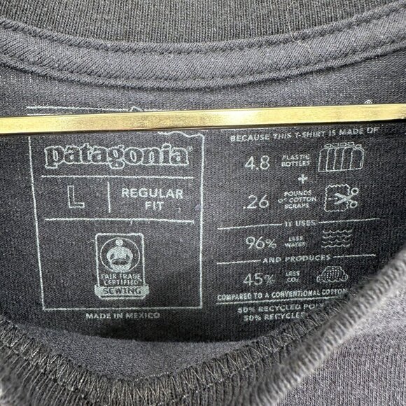 Patagonia Men's Responsibili-tee T-Shirt sz L Navy Blue St. Paul Loon Lakes NWT - Picture 3 of 7